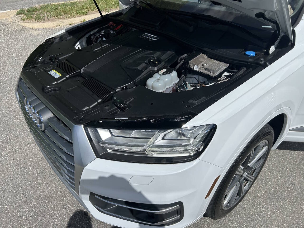 Used 2017 Audi Q7 3.0T Premium Plus AWD/4WD image 18