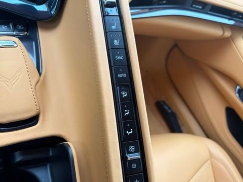Used 2023 Chevrolet Corvette Z06 w/ Stealth Interior Trim Package RWD image 29