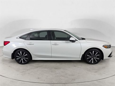 Certified 2024 Honda Civic EX image 6