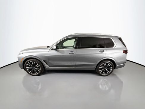 Used 2024 BMW X7 xDrive40i w/ Premium Package AWD/4WD image 4