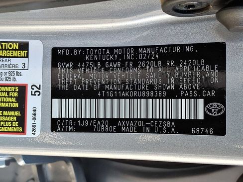Used 2024 Toyota Camry SE FWD image 26
