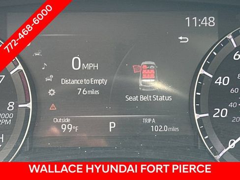 Used 2020 Toyota Highlander XLE FWD image 28