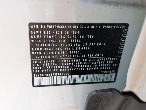 Certified 2023 Volkswagen Taos SE FWD image 34