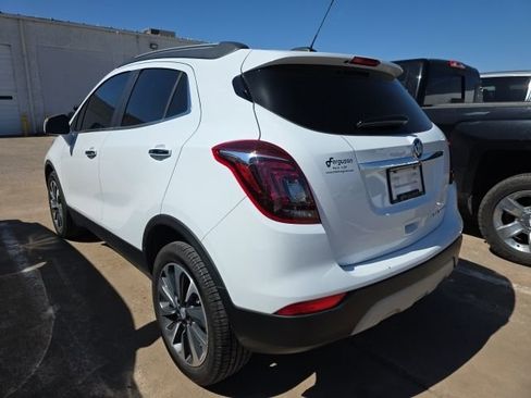 Used 2021 Buick Encore Preferred image 3