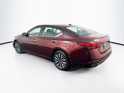 Used 2025 Nissan Altima 2.5 SV image 5
