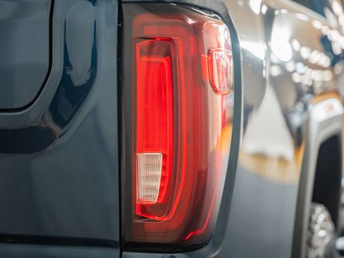 Used 2022 GMC Sierra 3500 AT4 w/ AT4 Preferred Package image 7