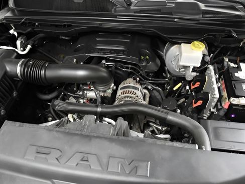 Used 2019 RAM 1500 Big Horn RWD image 39