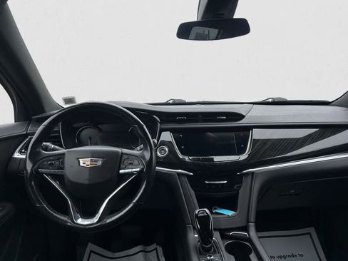 Used 2020 Cadillac XT6 Premium Luxury image 15