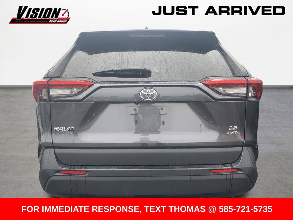 Used 2024 Toyota RAV4 LE AWD/4WD image 3