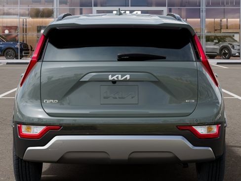New 2026 Kia Niro FWD image 13