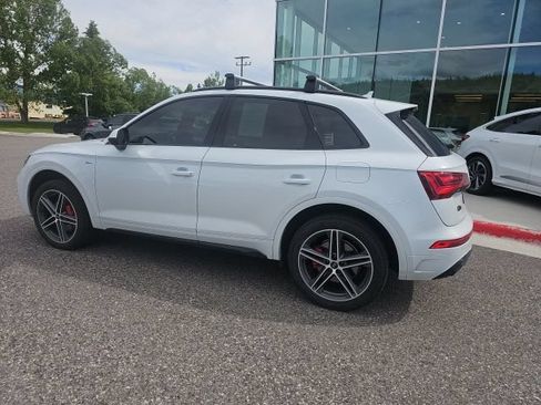 Used 2024 Audi Q5 e Premium Plus w/ Premium Plus Package AWD/4WD image 6