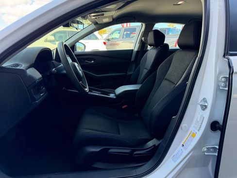 Used 2023 Honda Accord LX image 13