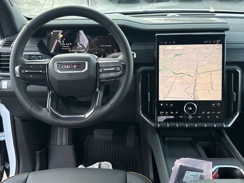 New 2026 GMC Acadia AT4 w/ Luxury Package image 8