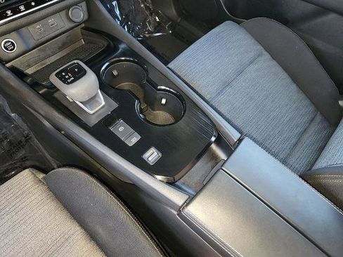 Certified 2023 Nissan Rogue SV image 21