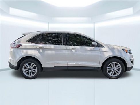 Used 2017 Ford Edge SEL w/ Equipment Group 201A FWD image 7