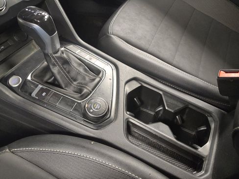 Used 2022 Volkswagen Taos SE image 26