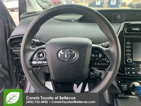 Used 2022 Toyota Prius L Eco image 22