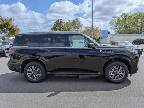 New 2026 INFINITI QX80 Pure RWD image 2