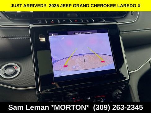 New 2025 Jeep Grand Cherokee L Laredo image 13