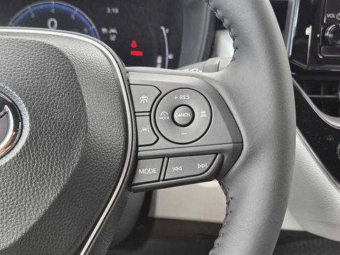 Used 2026 Toyota Corolla SE image 22