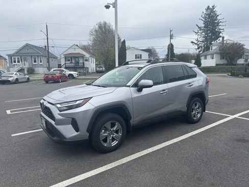 Used 2025 Toyota RAV4 XLE w/ Convenience Package AWD/4WD image 1