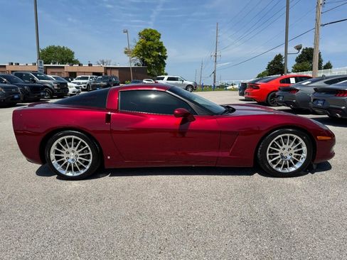 Used 2007 Chevrolet Corvette Coupe w/ Preferred Equipment Group RWD image 2