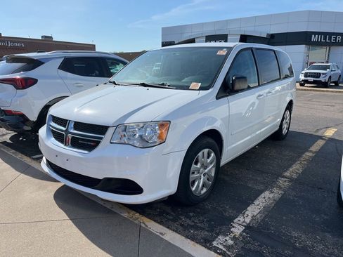 Used 2017 Dodge Grand Caravan SE w/ Power Window Group FWD image 7