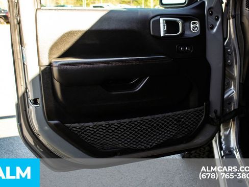 Used 2021 Jeep Wrangler Unlimited Rubicon w/ Uconnect 4C Nav & Sound Group AWD/4WD image 35