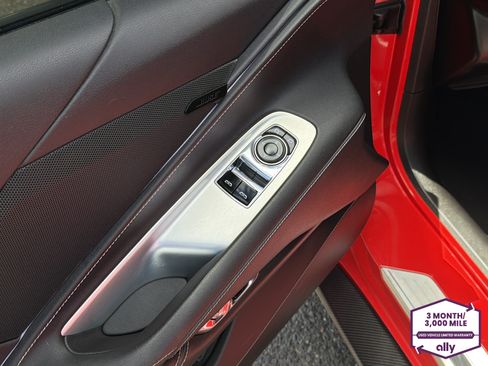Used 2024 Chevrolet Corvette Stingray Coupe w/ 1LT RWD image 11