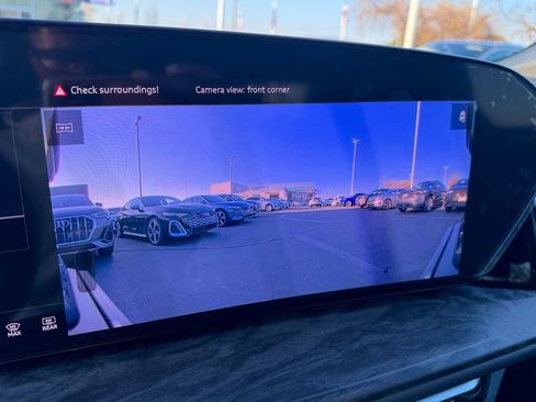 Used 2025 Audi Q5 Premium Plus w/ Premium Plus image 22