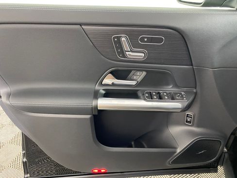 Used 2026 Mercedes-Benz GLA 250 4MATIC image 11