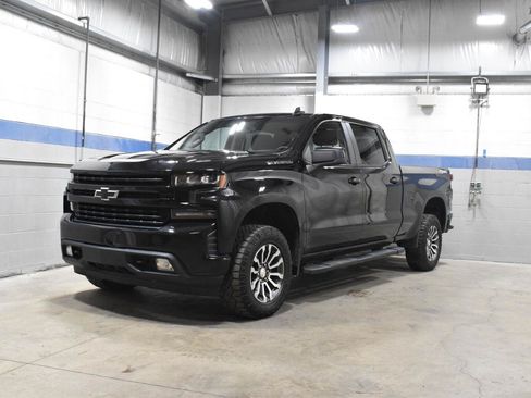 Used 2022 Chevrolet Silverado 1500 RST AWD/4WD image 2