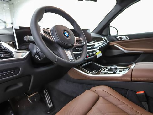 New 2026 BMW X5 xDrive40i w/ M Sport Package image 10