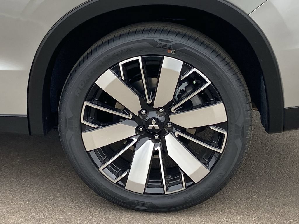 New 2026 Mitsubishi Outlander SE FWD image 30
