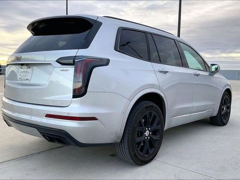 Used 2020 Cadillac XT6 Sport w/ Platinum Package image 4