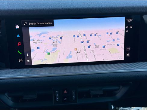 Used 2025 Porsche Cayenne image 56