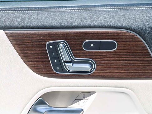 New 2026 Mercedes-Benz GLA 250 4MATIC image 21