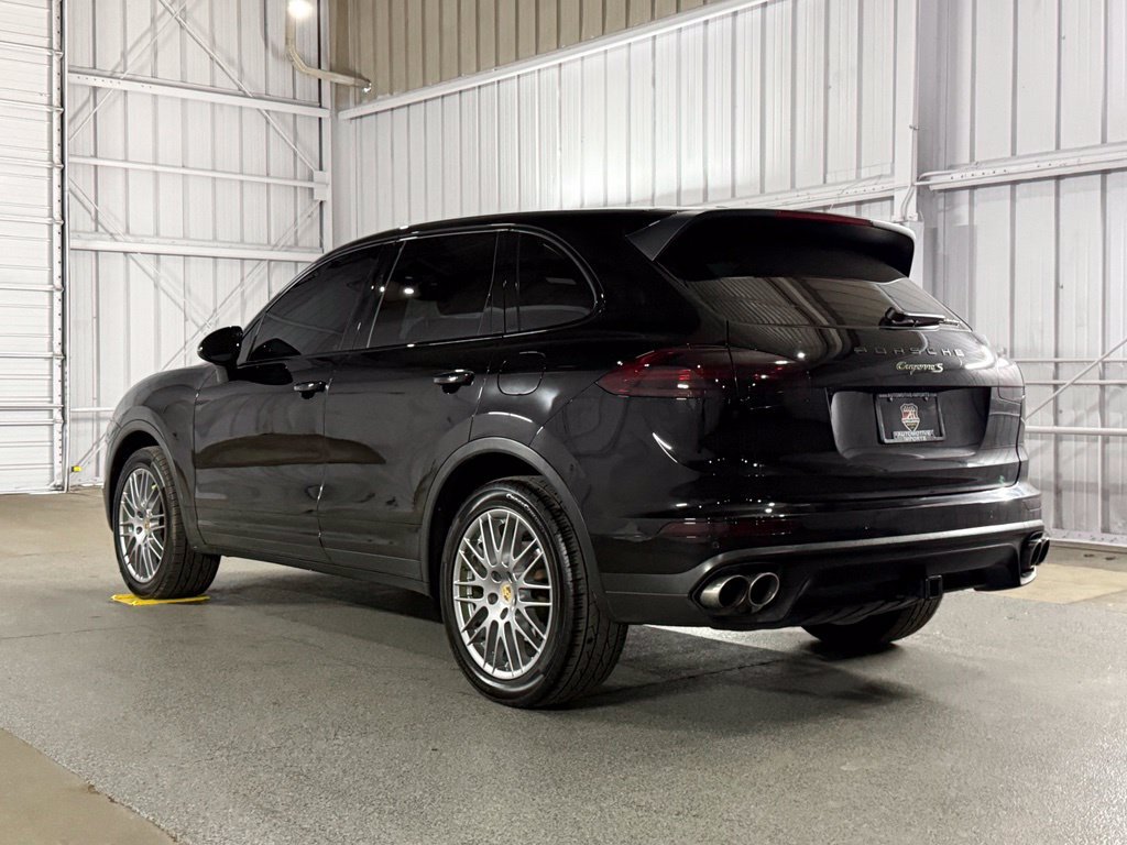 Used 2016 Porsche Cayenne S AWD/4WD image 11