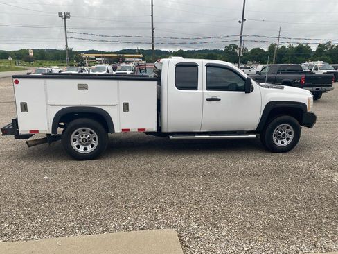 Used 2012 Chevrolet Silverado 3500 W/T w/ Snow Plow Prep Package AWD/4WD image 2