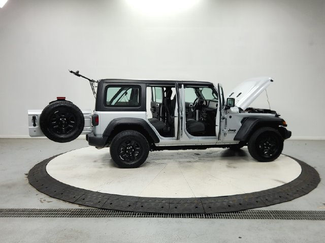 Used 2024 Jeep Wrangler Unlimited Sport AWD/4WD image 17