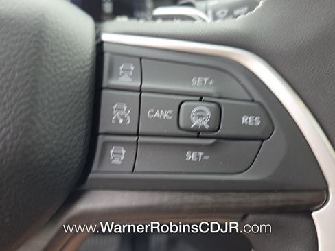 New 2026 Jeep Grand Cherokee L Limited RWD image 27