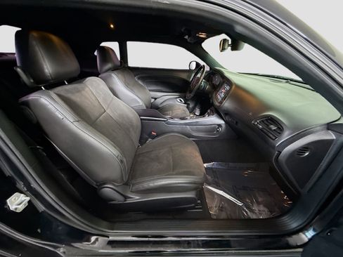 Used 2023 Dodge Challenger R/T w/ Plus Package image 27