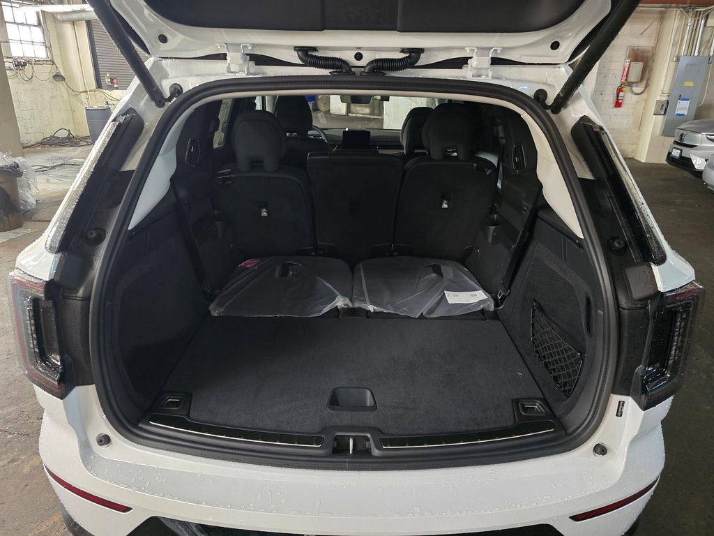Used 2025 Volvo EX90 Plus AWD/4WD image 13