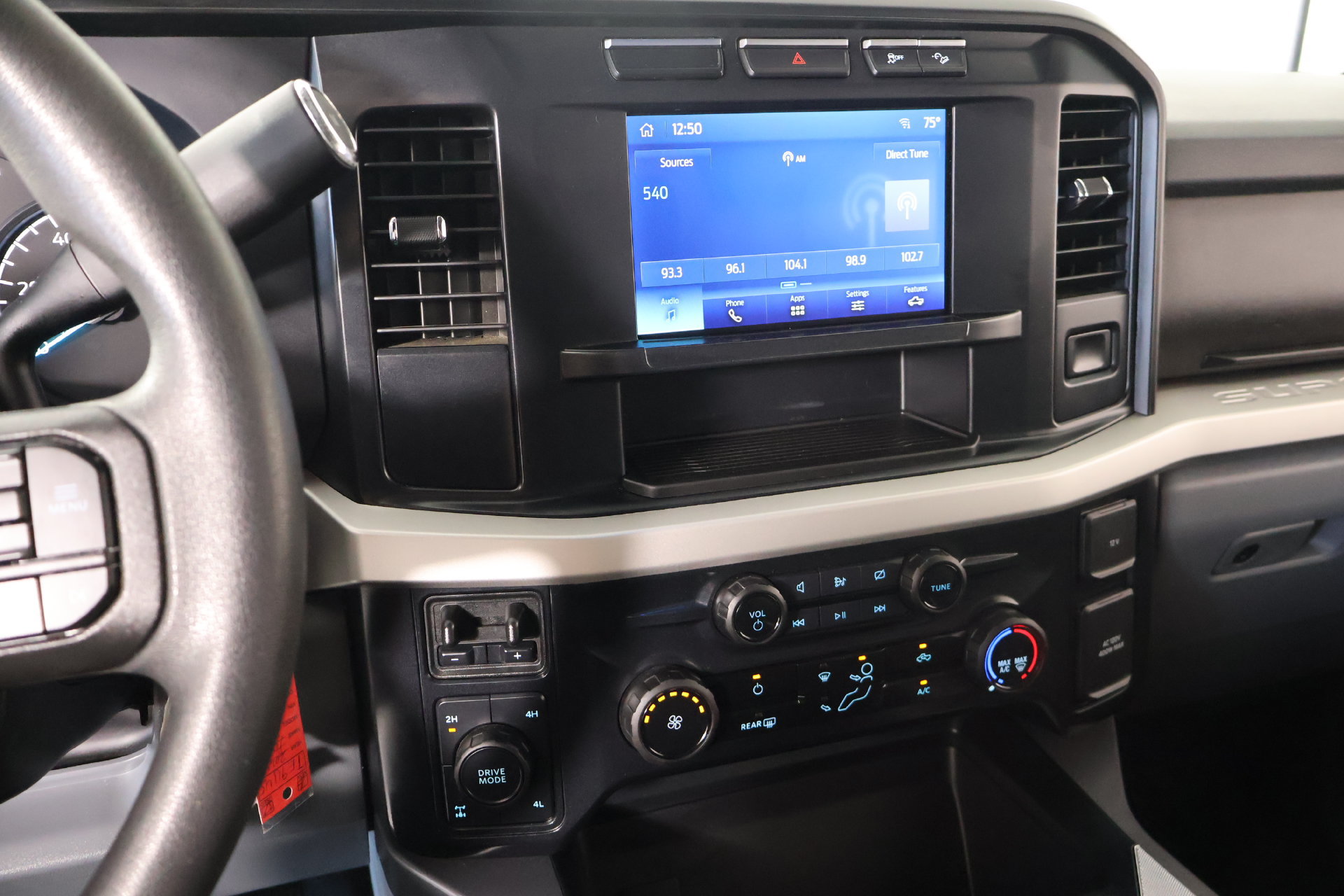Used 2024 Ford F250 XLT w/ FX4 Off-Road Package AWD/4WD image 5