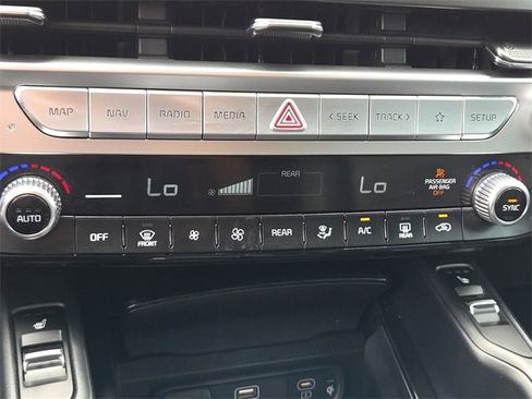 Used 2023 Kia Telluride S image 20