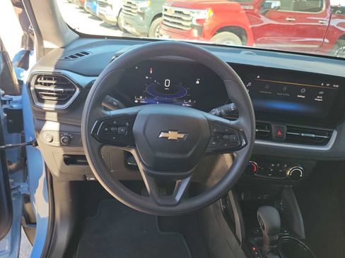 Used 2024 Chevrolet TrailBlazer LS w/ LS Convenience Package image 15