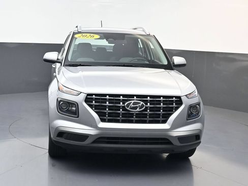 Certified 2026 Hyundai Venue SEL FWD image 9
