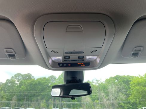 Used 2020 Buick Enclave Avenir w/ Avenir Technology Package image 19