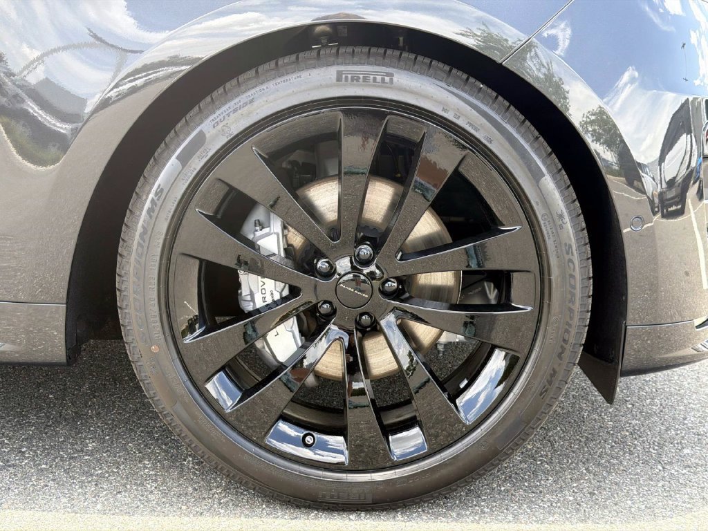 New 2026 Land Rover Range Rover Sport Dynamic SE AWD/4WD image 9