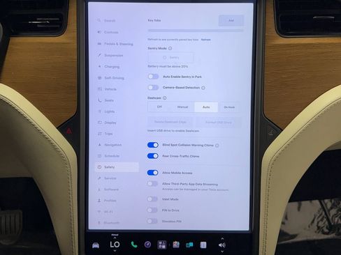 Used 2020 Tesla Model X Long Range AWD/4WD image 30